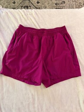 Lululemon Mens Pace Breaker Linerless Short 5” Magenta Purple, Size Medium
